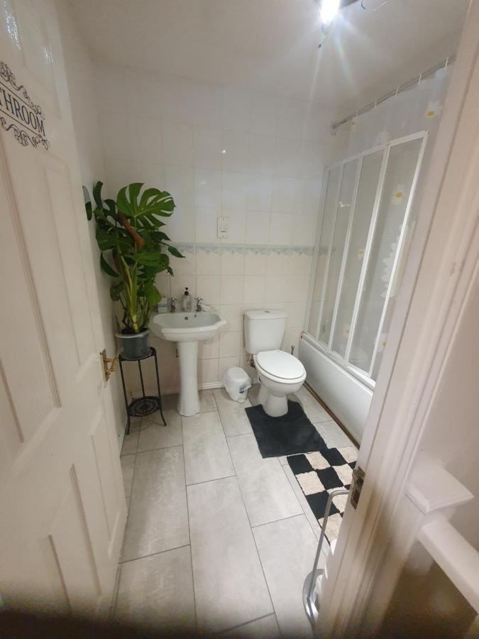 Double Size And Single Room In Barking Barking  Zewnętrze zdjęcie